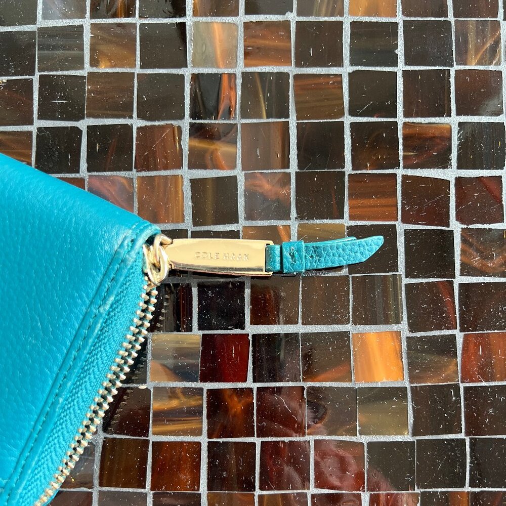 Cole Haan wallet - Picture 5 of 6
